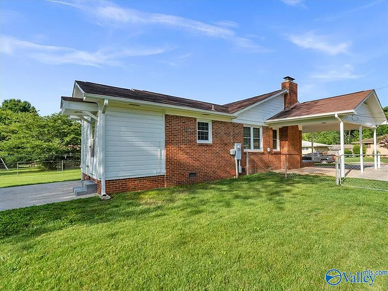 422 Karter St NW — Photo 29