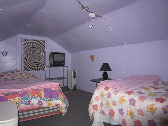 5th image of 423 E Harrie St