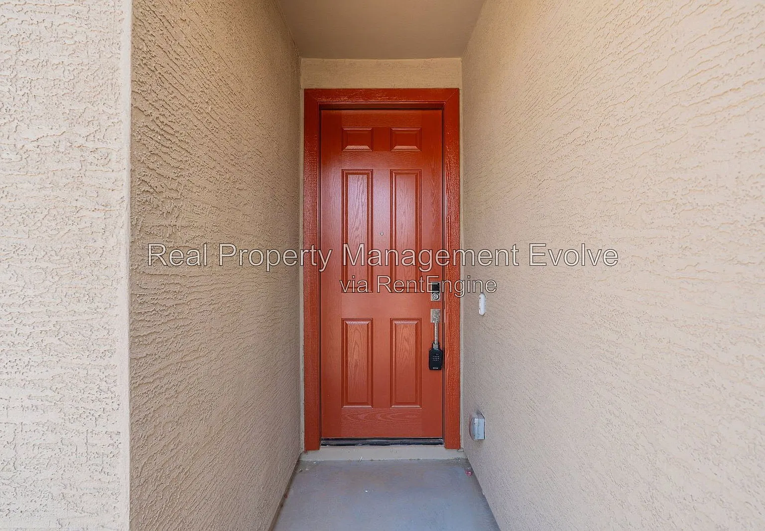 3 bed, 2.0 bath, 1350 sqft, $1,950 — Photo 4