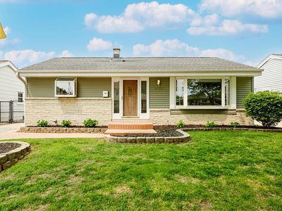3573 South 94th STREET, Milwaukee, WI, 53228