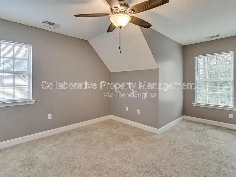 103 W Tietgen St — Photo 5