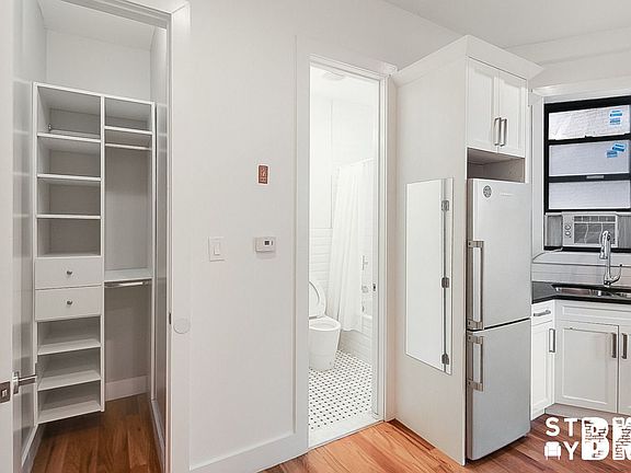 3rd image of 131 Herkimer St #8P