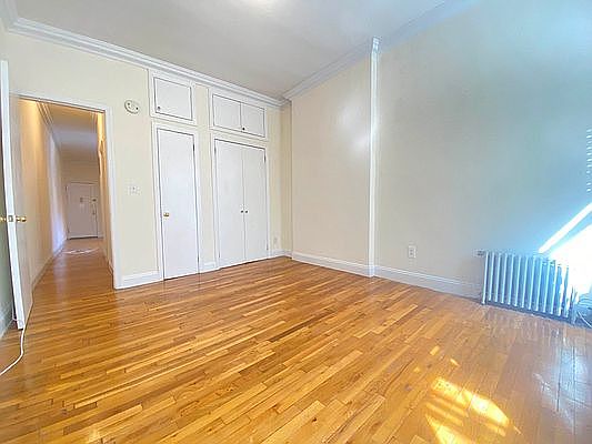 3rd image of 76 Saint Marks Pl APT 1D