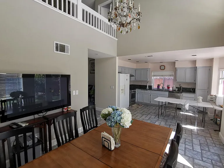 3221 W Las Positas Blvd — Photo 2