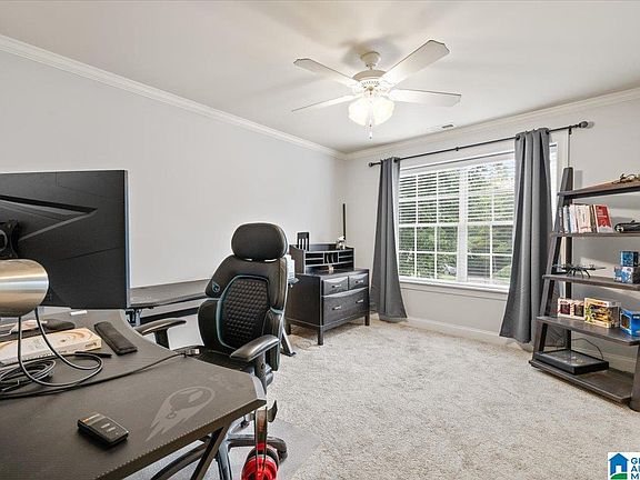 4th image of 1505 Woodlands Pl