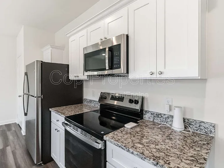 10219 Pine River Dr — Photo 20