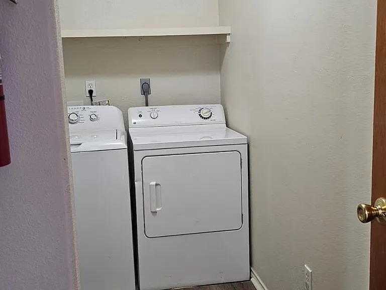 1009 Lexington Cir #3 — Photo 11