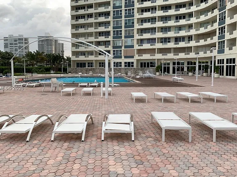 3180 S Ocean Dr #318 — Photo 29