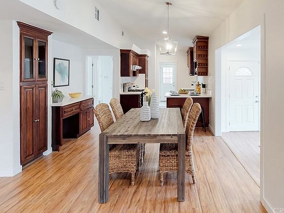 5th image of 17208 Cantlay St