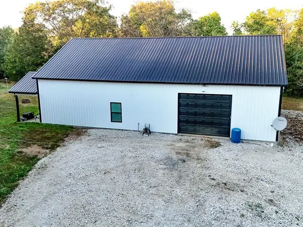 3547 Highway Jj, Moberly, MO 65270