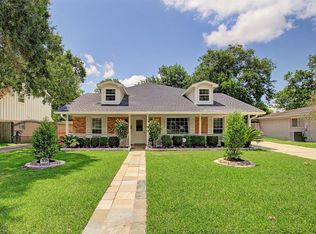 5167 Kingfisher Dr, Houston, TX 77035
