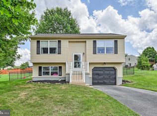 270 Edinburgh Rd, York, PA 17406