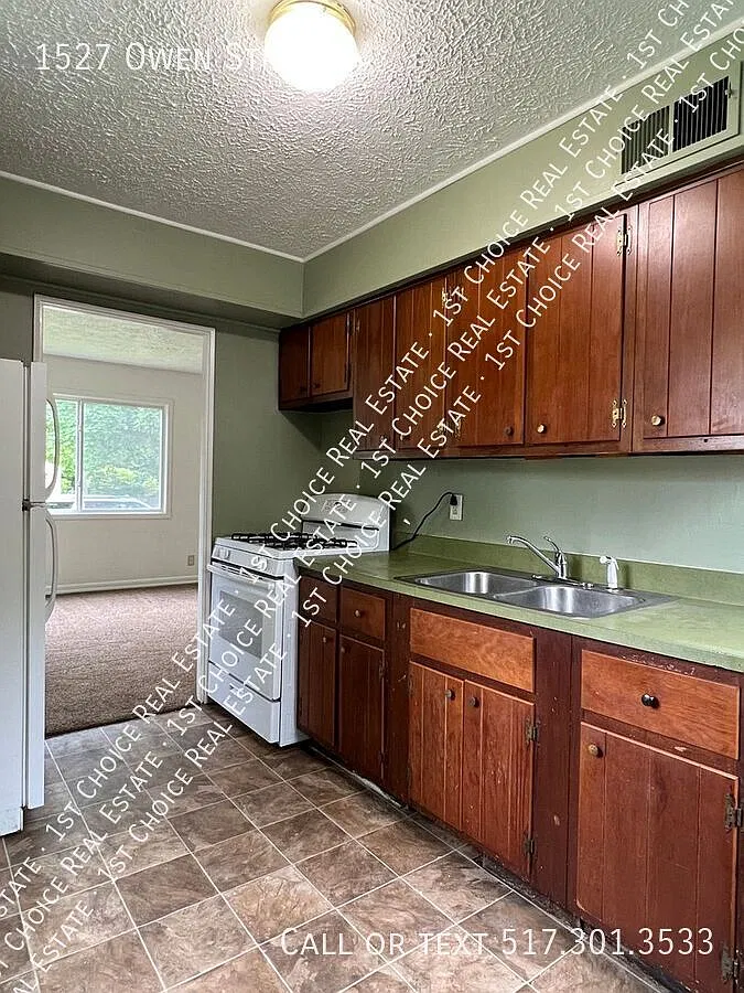 3-Bdr 1-Bth House - Pet Friendly — Photo 3
