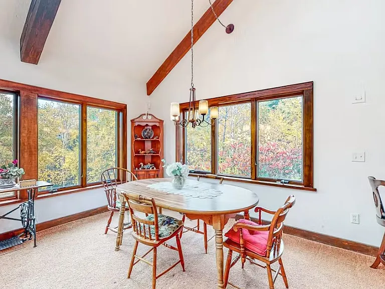 84 Juniper Ridge Rd — Photo 3