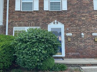 6142 Beechfield Dr, Lansing, MI 48911