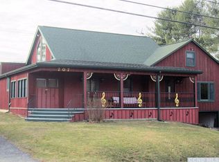 707 Center Hill Rd, Copake, NY 12516