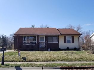 1735 Welshire Dr, Davenport, IA 52806