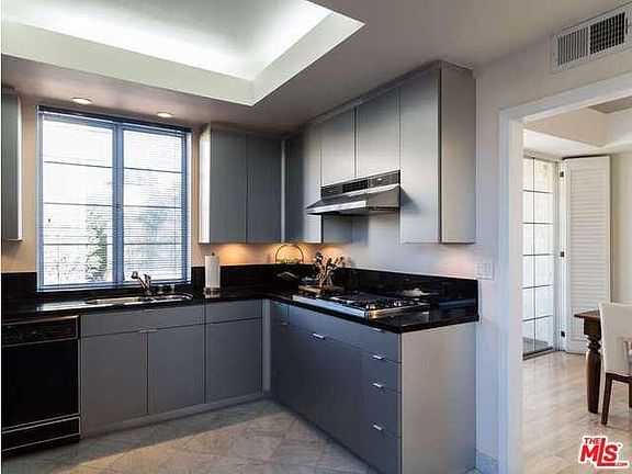 5th image of 2337 Fox Hills Dr APT 201
