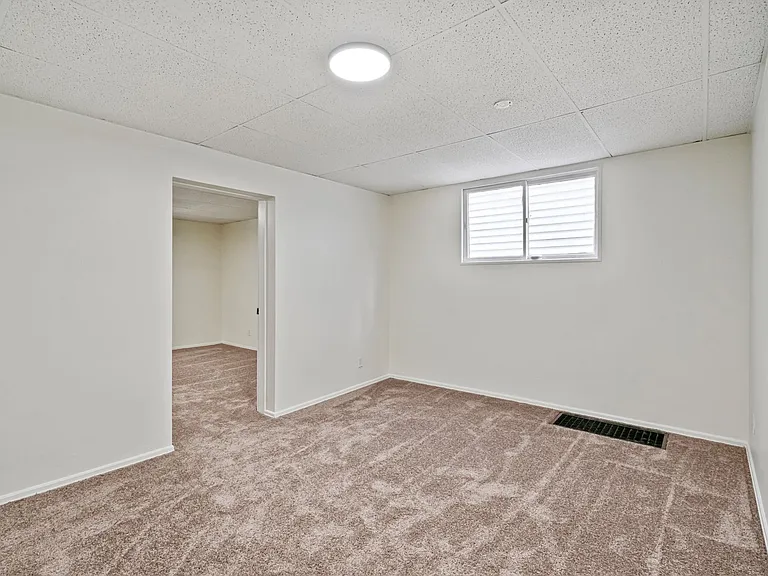 641 6th Street — Photo 3
