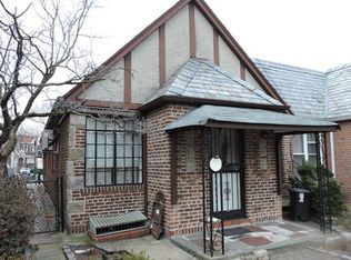 6440 84th Pl, Middle Village, NY 11379