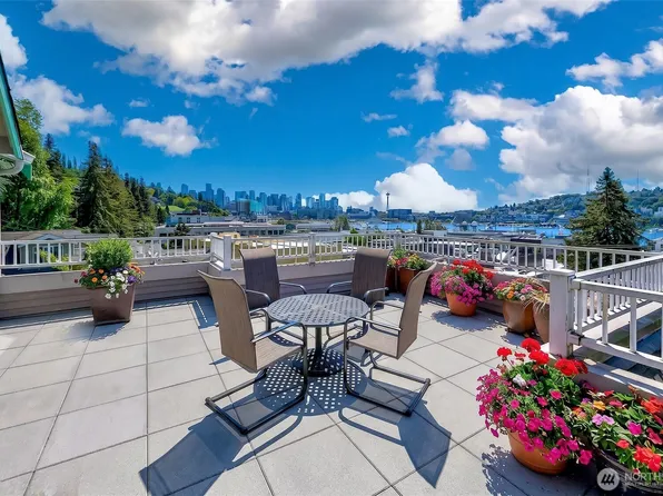 1906 Franklin Place E #201, Seattle, WA 98102