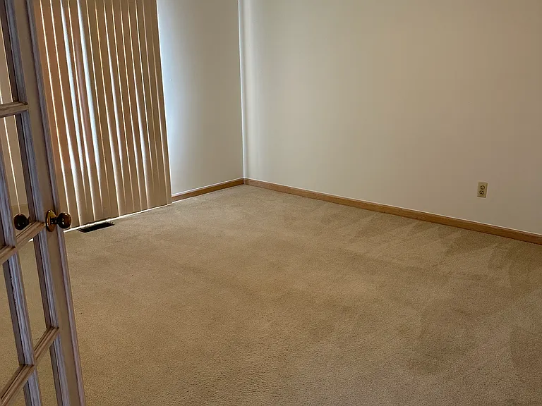 6739 Arlington Dr — Photo 23