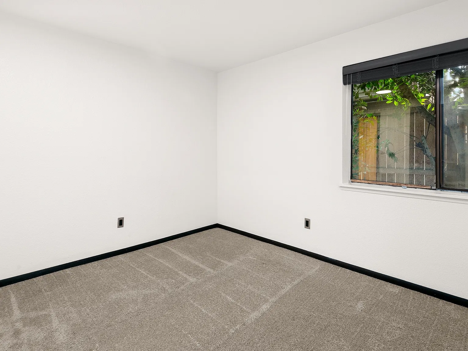 3655 Albion Place North - Unit... — Photo 4