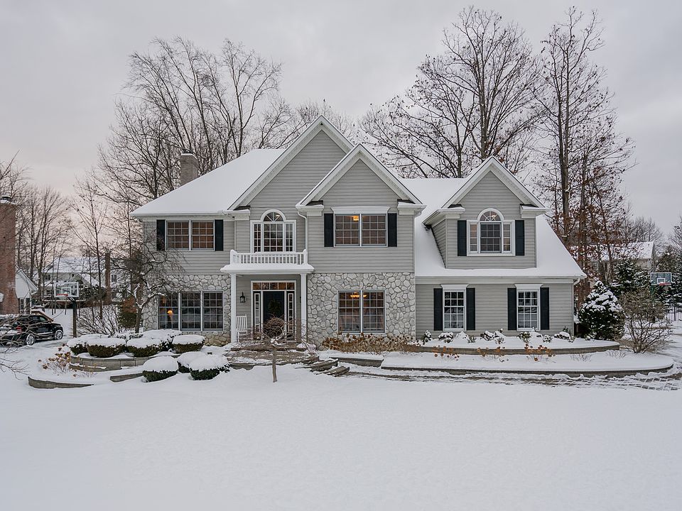 1st image of 180 Linwood Ln