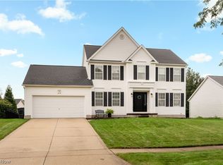 419 Treeview Dr, Wadsworth, OH 44281