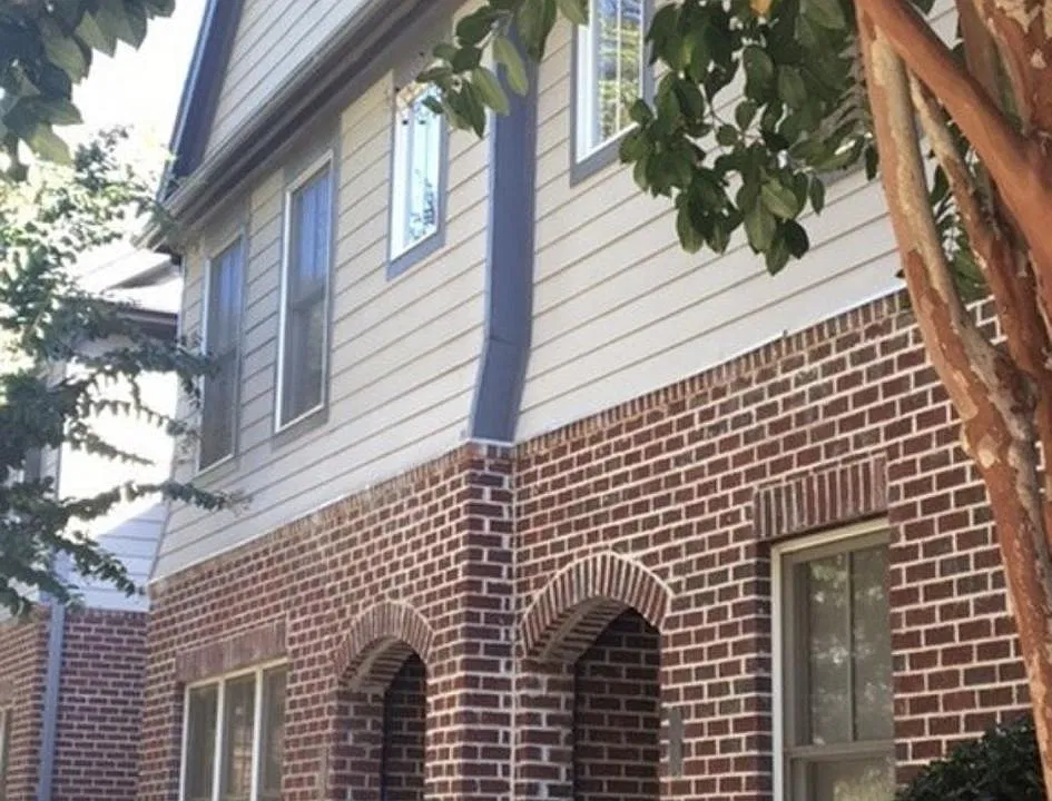 700 Bennett St