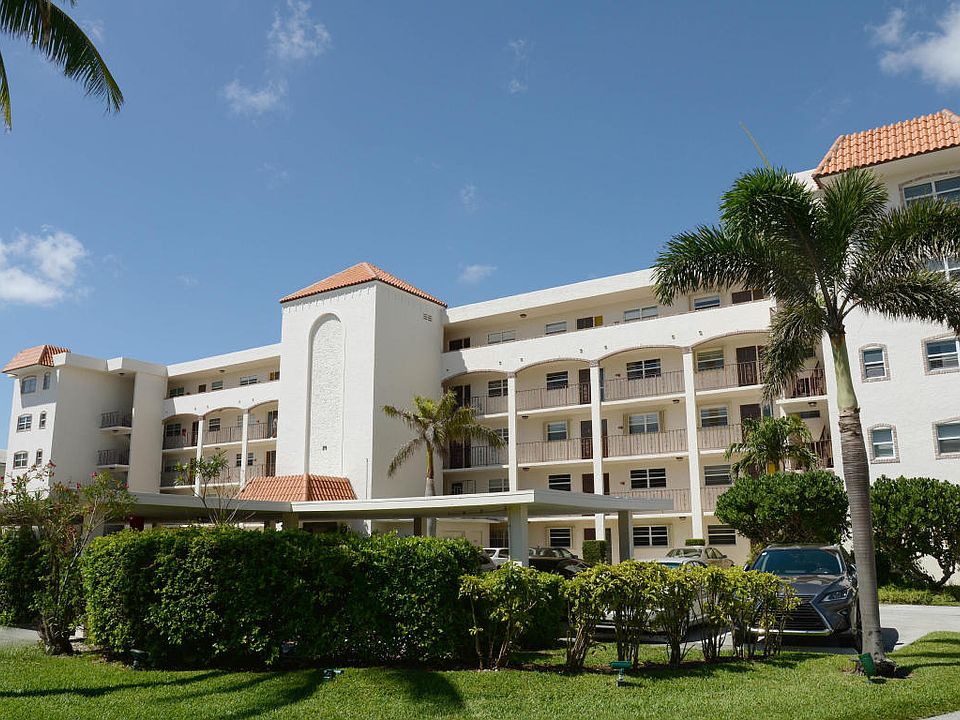 1st image of 29 Yacht Club Dr APT 104