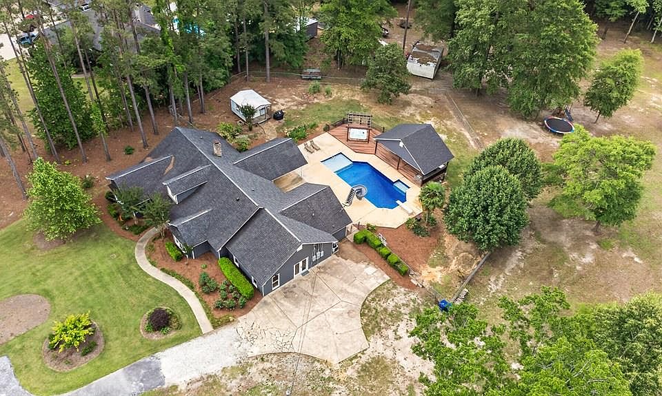 1st image of 764 Lee Road 2017