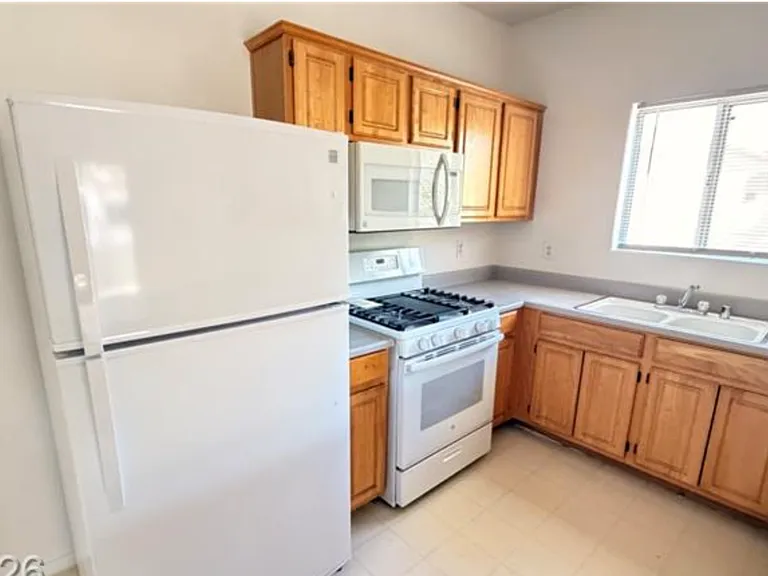 5655 E Sahara Ave #2046 — Photo 12