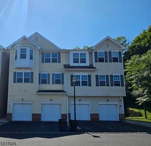 83 Conover Ter, Lebanon, NJ, 08833