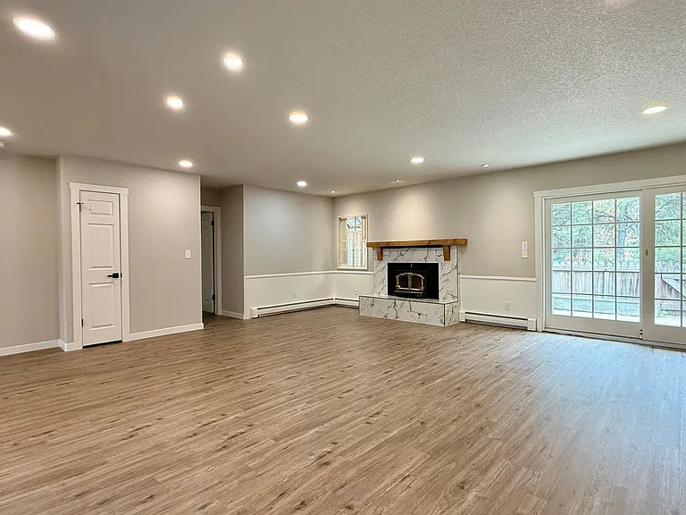 5330 Miranda Rd — Photo 7