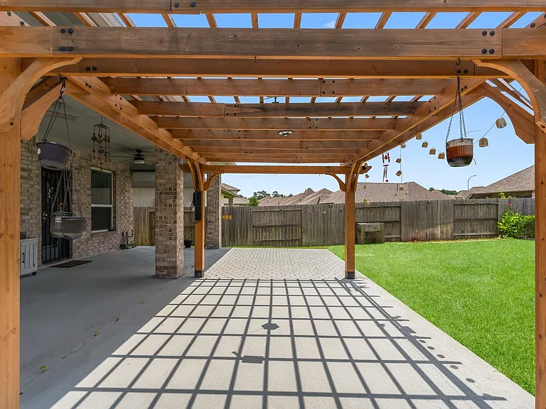 3850 Chapman Bluff Dr — Photo 31