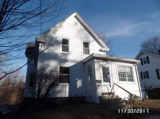 28 Myrtle St, Leominster, MA 01453
