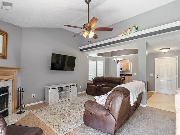 4th image of 106 Dorchester Dr