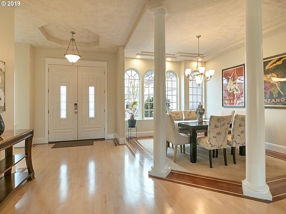 3rd image of 527 Pebble Beach Dr