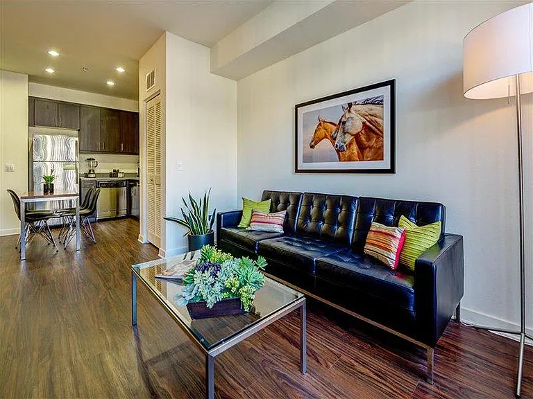 Monterey Station Apartments — Photo 7
