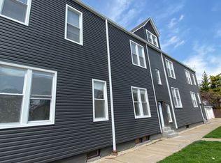 3300 W Pershing Rd #2F, Chicago, IL 60632