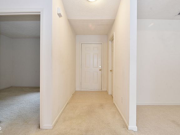 5th image of 1165 Thistlewood Way #B
