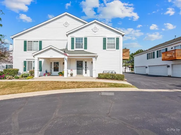 731 Hobart Dr Unit C, South Elgin, IL 60177