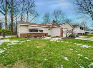 5305 Williamsburg Dr, Lorain, OH 44053