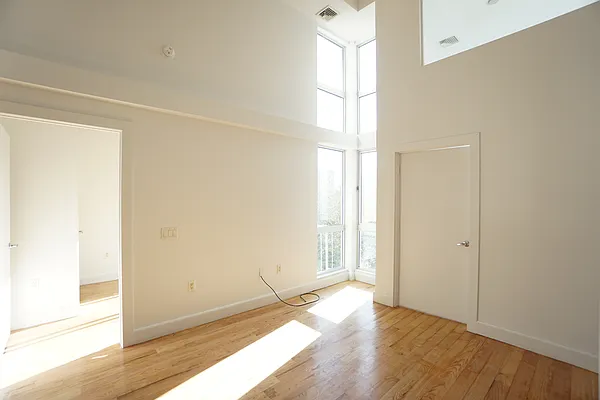 Rented by Rennit Inc. | media 16