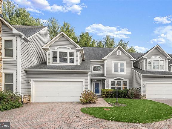 4th image of 12 Sawgrass Ct