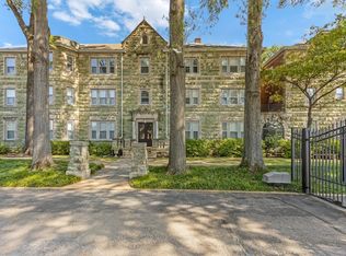 200 N Waldran Blvd APT 17, Memphis, TN 38105