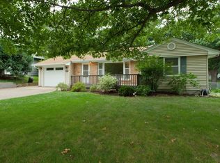 3232 Aquila Ln S, Saint Louis Park, MN 55426
