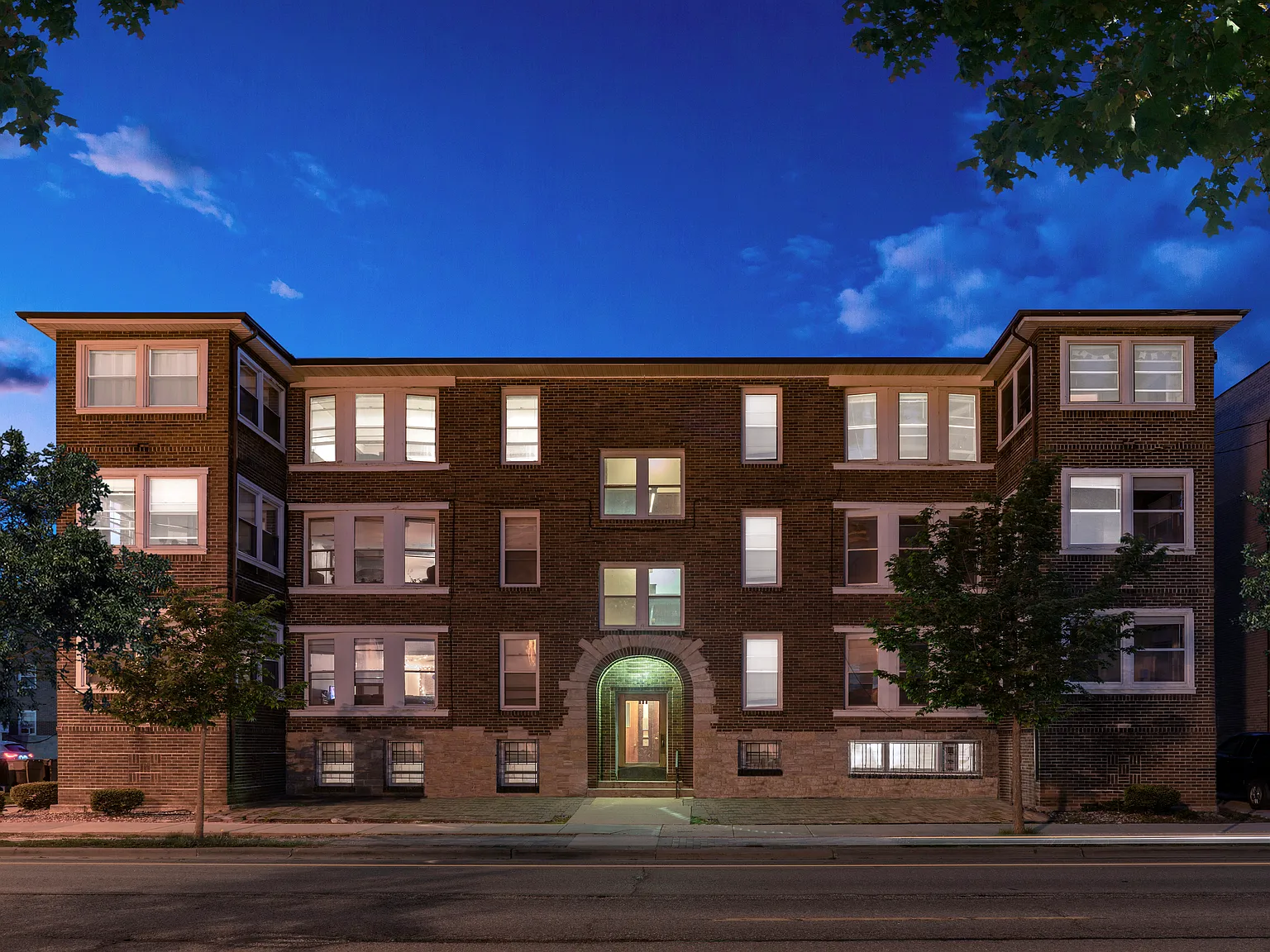 124 N. Breese Terrace — Photo 2
