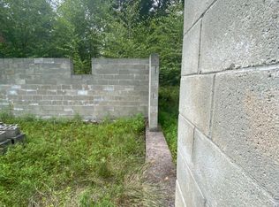 134 Bush Mountain Dr, Cresco, PA 18326